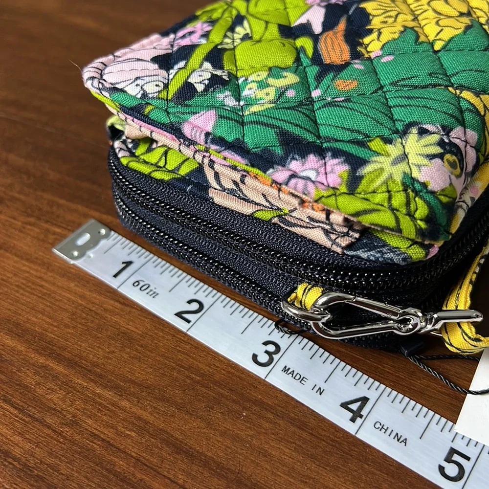 NWT Vera Bradley All-in-One Crosbody/Wristlet and Purse - Picture 9 of 12